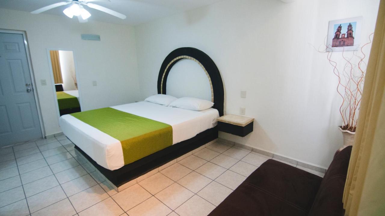 Hotel Tepic Bagian luar foto